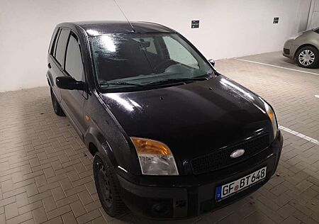 Ford Fusion 1.6 +