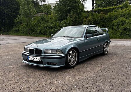 BMW 318is 318 3er