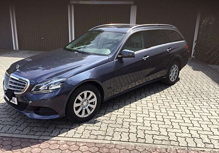 Mercedes-Benz E 200 T 7G-TRONIC