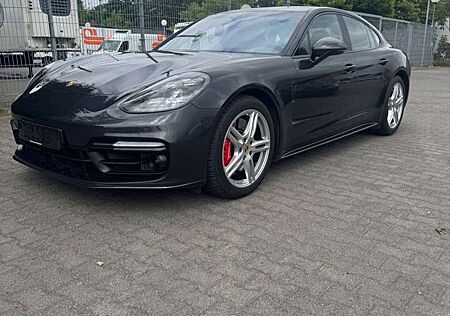 Porsche Panamera Turbo*PANO*MATRIX*CHRONO*BOSE*SPORTABGA