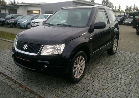 Suzuki Grand Vitara 1.9 DDIS Black and White - AHK - Tüv 04.2026. -