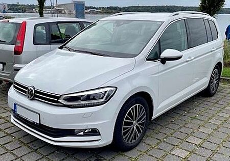 VW Touran Volkswagen 1.4 TSI DSG Highline 150 PS