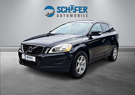 Volvo XC 60 XC60 D5 2.4 Summum #4X4 #AUTOM #XENON #AHK #PANO