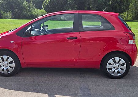Toyota Yaris 1.0 VVT-i Life