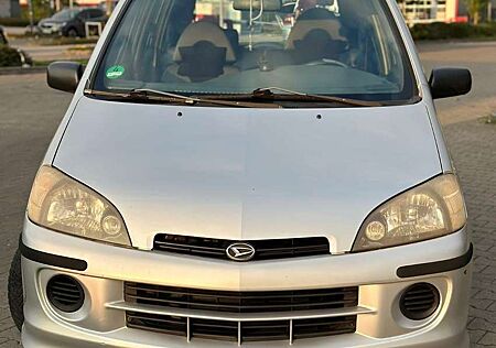 Daihatsu YRV 1.3 Top