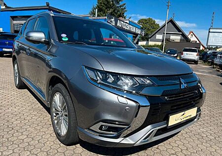 Mitsubishi Outlander PHEV Plus 4WD