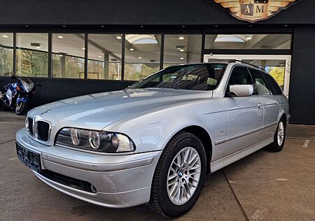 BMW 525 i Touring Exclusive AUTOMATIK Leder/Navi/SSD