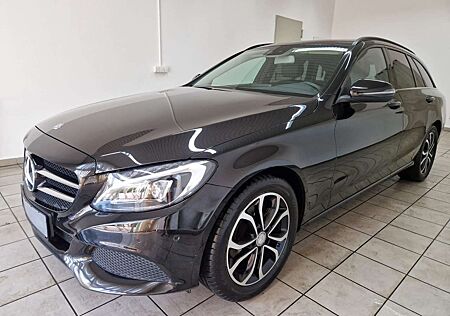 Mercedes-Benz C 180 T-Modell CGI LED Leder Navi Night AHK 17"