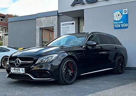 Mercedes-Benz C 63 AMG C63s AMG T-Modell COMAND DISTRONIC 360° HUD