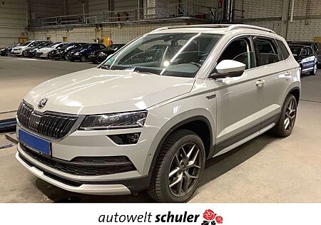 Skoda Karoq 1,5 TSI DSG 4x4 Scout Pano AHK