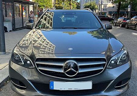 Mercedes-Benz E 220 T BlueTEC BlueEFFICIENCY Edition