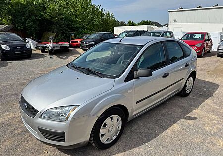 Ford Focus 1.4 16V Tüv+Au neu