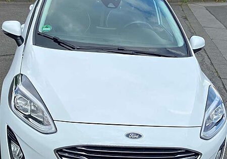 Ford Fiesta 1.0 EcoBoost Titanium,Panor.Dach,Navi,Sitzh