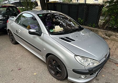 Peugeot 206 CC 110 / Automatikgetriebe / Gasanlage