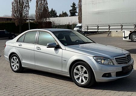 Mercedes-Benz C 180 CGI BlueEfficiency Auto. *AHK. *Tempomat