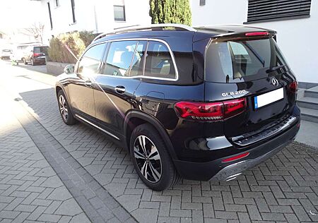 Mercedes-Benz GLB 200 selten: echtes Vollleder, ACC, viele Pakete
