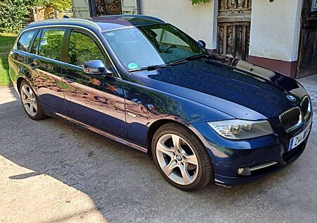 BMW 320d 320 DPF Touring Aut. Edition Exclusive