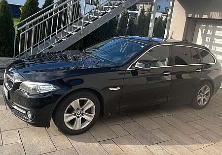 BMW 530d 530 5er Touring Diesel xDrive Touring Aut.