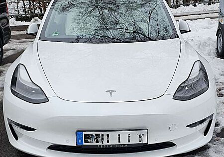 Tesla Model 3 0-100 3.8zweite! Langstreckenbatt. Allradantrieb Dual Motor