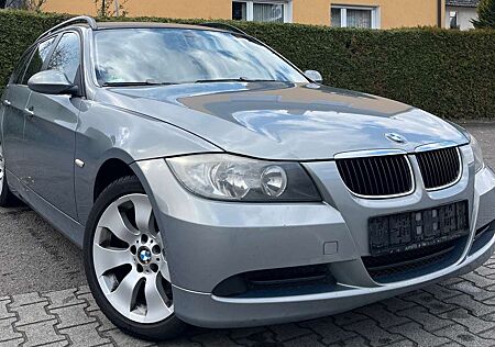 BMW 320 d Touring AHK NAVI BLUETOOTH SITZHEIZUNG TOP