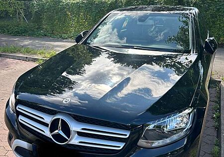 Mercedes-Benz GLC 220 d 4Matic 9G-TRONIC