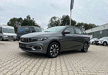 Fiat Tipo Kombi 1.6 Multijet Life *LED Navi DAB PDC*