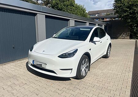 Tesla Model Y Long Range Dual Motor AWD