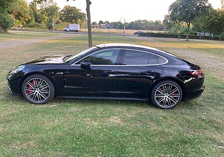Porsche Panamera Turbo Executive