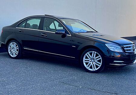Mercedes-Benz C 250 CGI Lim AUTOM. AVANTGARDE KEYLESS