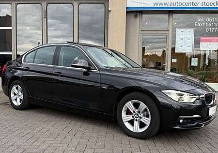 BMW 320 i Luxury LineGarantieAutomatikLederNaviSSD LED