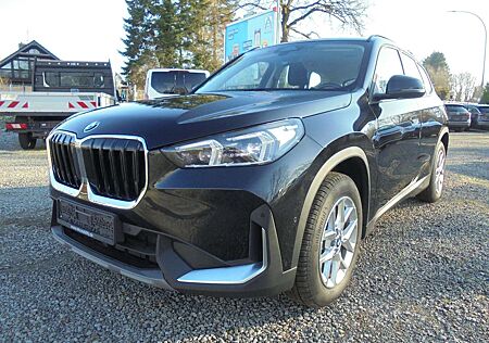BMW X1 20 d xDrive20d Steptronic Diesel 1. Hand 4WD
