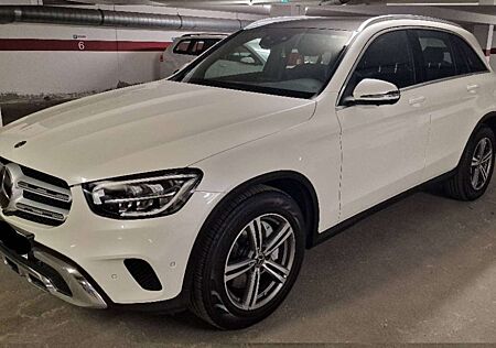 Mercedes-Benz GLC 300 4Matic 9G-TRONICAMG Line