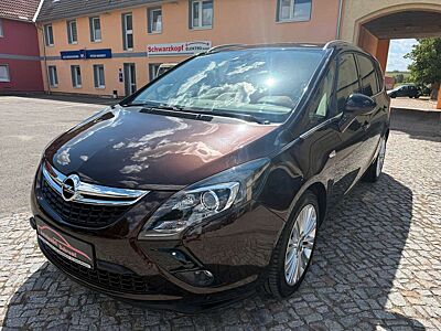 Opel Zafira Tourer Zafira C Tourer 2.0 CDTI Innovation Xenon Navi