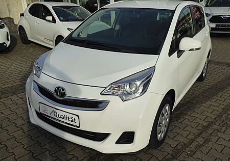 Toyota Verso-S Comfort + AHK