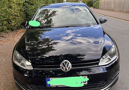 VW Golf Volkswagen .