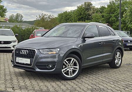 Audi Q3 2.0 TDI S tronic quattro / Sline / AHK / Navi