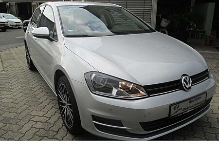 VW Golf Volkswagen Trendline BMT 1,2TSI PDC/ Navi/ GRA/ LM/ etc.