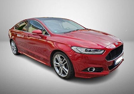 Ford Mondeo Fließheck 2.0 EcoBoost Titanium