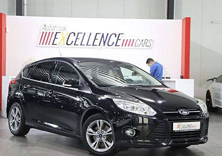 Ford Focus 1.0 EB CHAMPIONS EDITION / BI-XENON /
