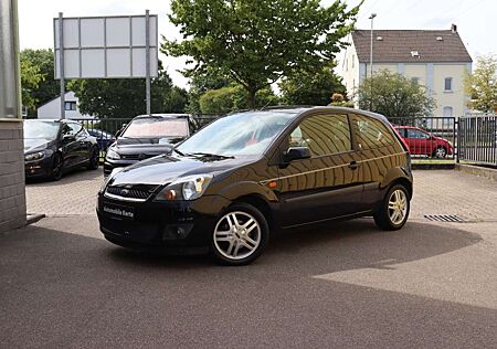 Ford Fiesta Ghia Klima ZV Radio TÜVNEU Insp.NEU