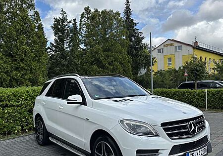 Mercedes-Benz ML 350 BlueTEC 4MATIC 7G-TRONIC
