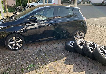 Renault ZOE Riviera R135 52kWh Phase2 9,3“ Bose Check