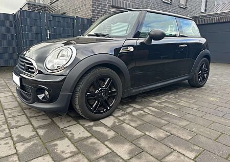 Mini ONE 55kW/75PS, midnight black, TÜV NEU bis 10-2026