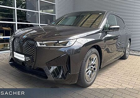 BMW iX xDrive50 Sportpaket Navi AHK Laser ACC 360°