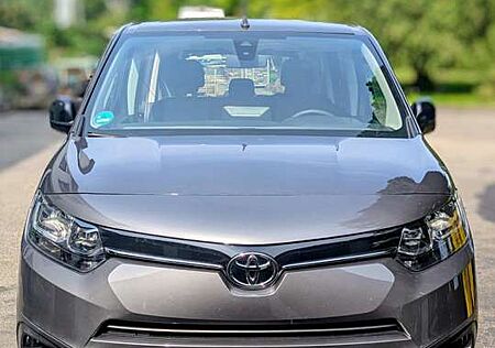 Toyota Pro Ace Proace City 1,2l Turbo 81Kw L1 Shuttle