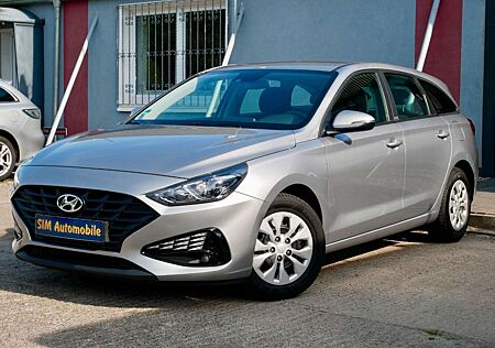 Hyundai i30 cw Select+Camera+SHZ+1-Hand