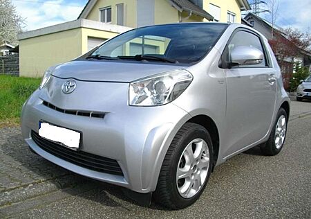 Toyota iQ *Automatik*nur 84`tkm*Rentnerfahrzeug*toller Zu..