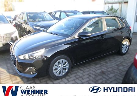 Hyundai i30 Navi Kamera Shzg