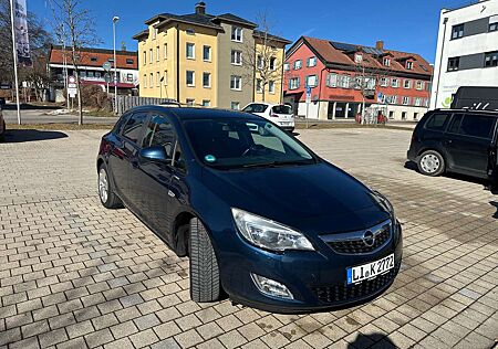 Opel Astra 1.4 ecoFLEX Design Edition