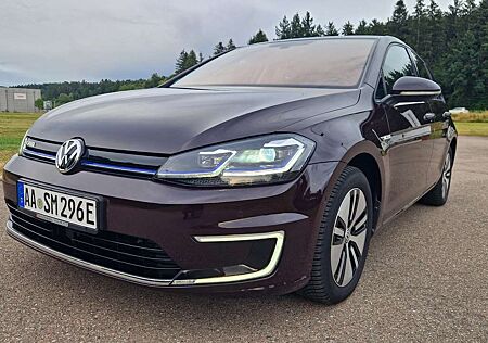 VW Golf Volkswagen e-